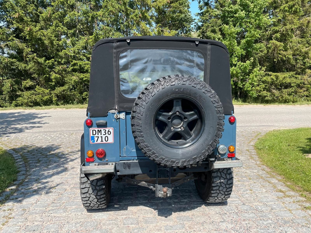 Land Rover LR Defender 90 Soft Top V8 Automatic 60000 brutt Land Rover LR Defender 90 SoftTop V8 Automatic - Pick-up: photos 4 Land Rover LR Defender 90 Soft Top V8 Automatic 60000 brutt Land Rover LR Defender 90 SoftTop V8 Automatic - Pick-up: photos 4