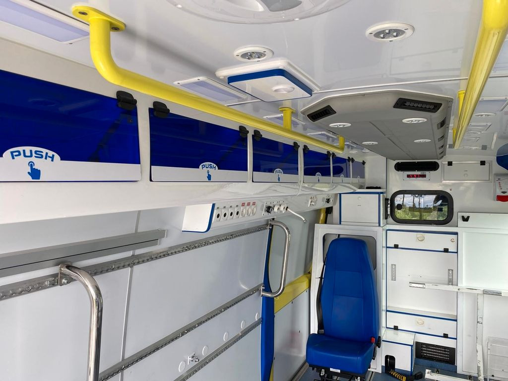 Ambulance Mercedes-Benz Sprinter 519 CDI MAXI +Lift *25800€ netto: photos 12