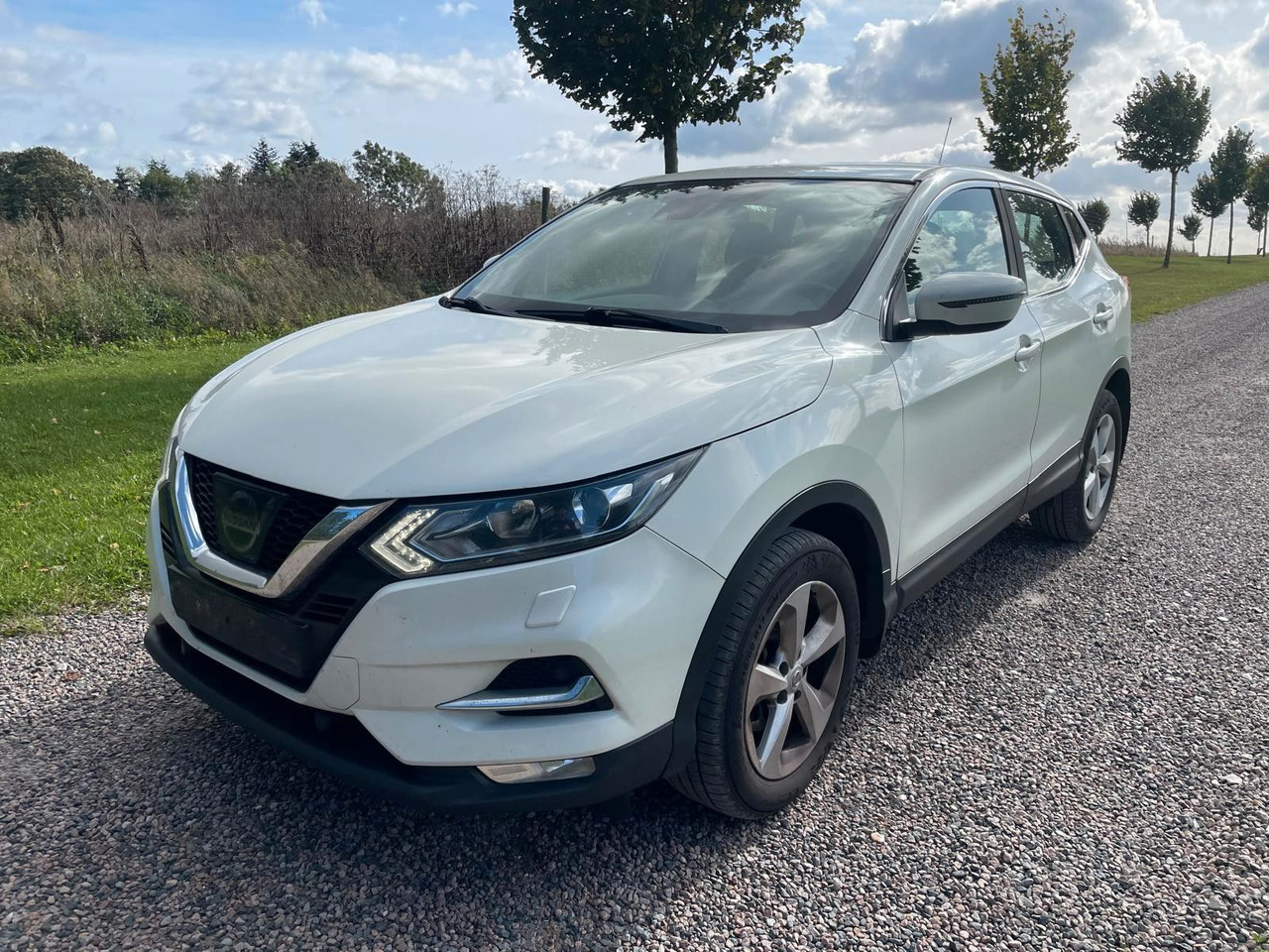 Nissan Qashqai Tekna+ - SUV: photos 1 Nissan Qashqai Tekna+ - SUV: photos 1