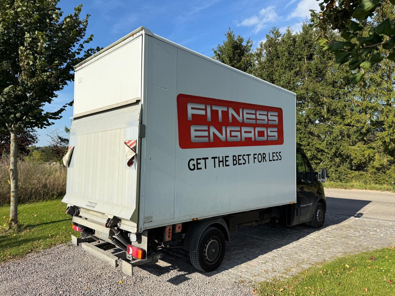 Renault Master III 2.3dCi box L:4,2 m x H:2,5m x B:2,2m - Utilitaire plateau: photos 4 Renault Master III 2.3dCi box L:4,2 m x H:2,5m x B:2,2m - Utilitaire plateau: photos 4