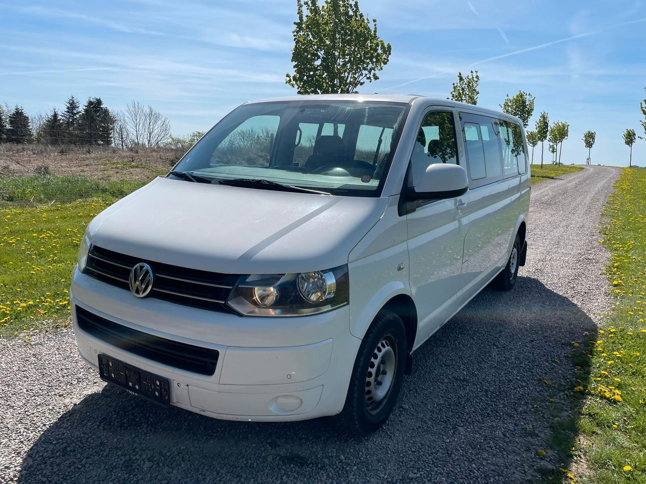 Volkswagen T5 Transporter Bus Caravelle Comfortline lang - Transport de personnes: photos 1 Volkswagen T5 Transporter Bus Caravelle Comfortline lang - Transport de personnes: photos 1
