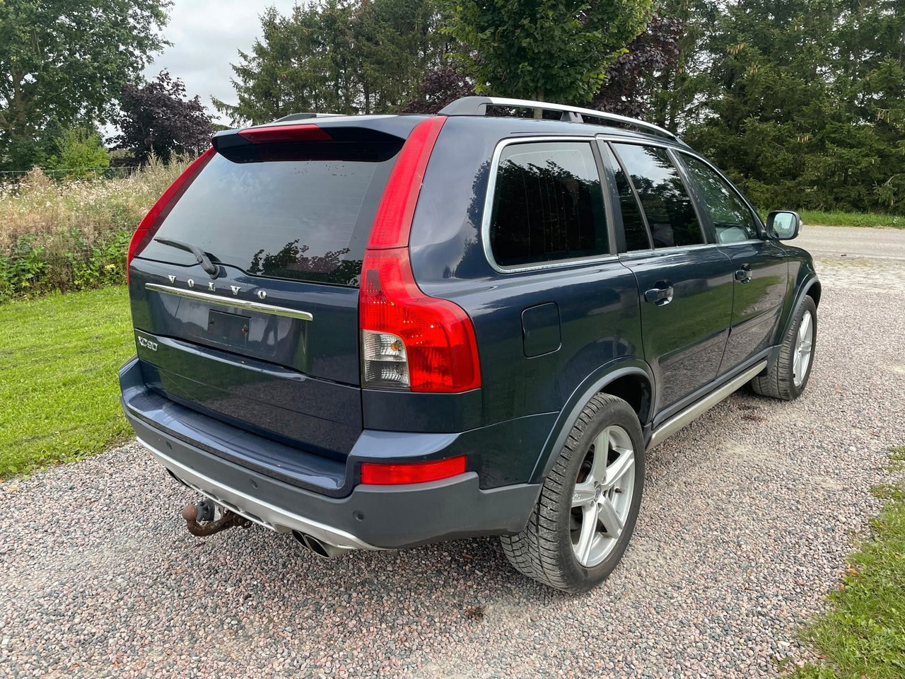 Volvo XC 90 XC90 D5 R-Design Geartronic - SUV: photos 5 Volvo XC 90 XC90 D5 R-Design Geartronic - SUV: photos 5