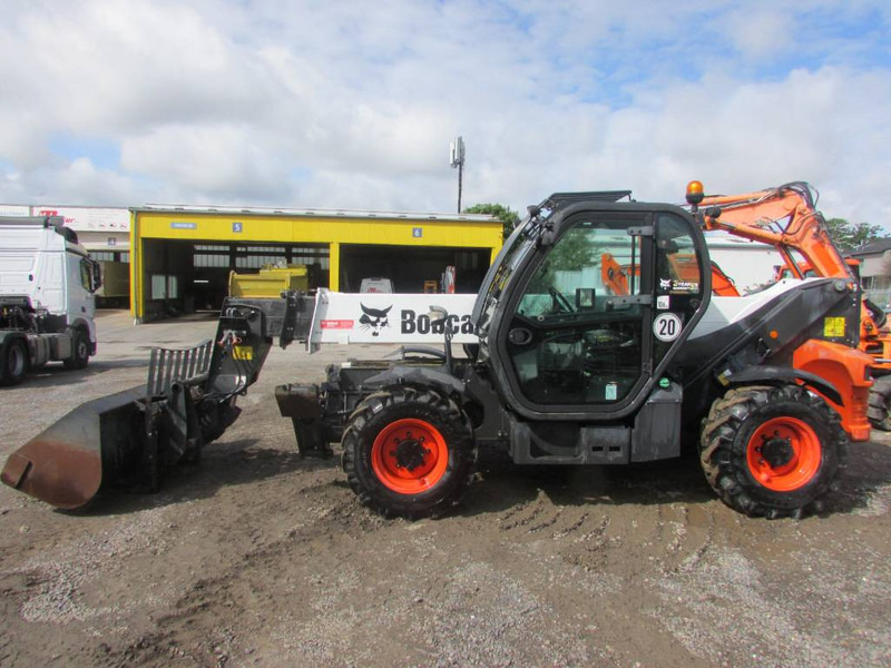 Bobcat T 35.130 SB Teleskoplader 47.500 EUR - Chariot télescopique: photos 1 Bobcat T 35.130 SB Teleskoplader 47.500 EUR - Chariot télescopique: photos 1