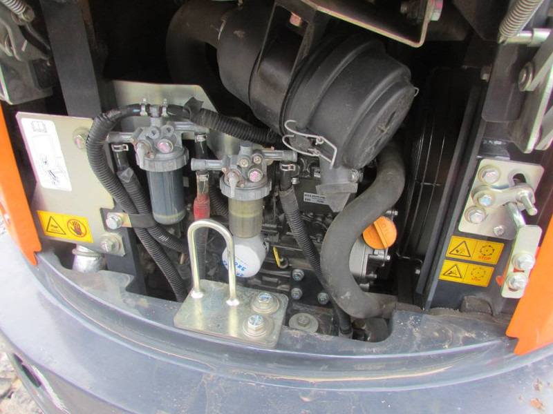 Hitachi ZX 19 U-5 Canopy Minibagger 14.000 EUR - Mini pelle: photos 5 Hitachi ZX 19 U-5 Canopy Minibagger 14.000 EUR - Mini pelle: photos 5