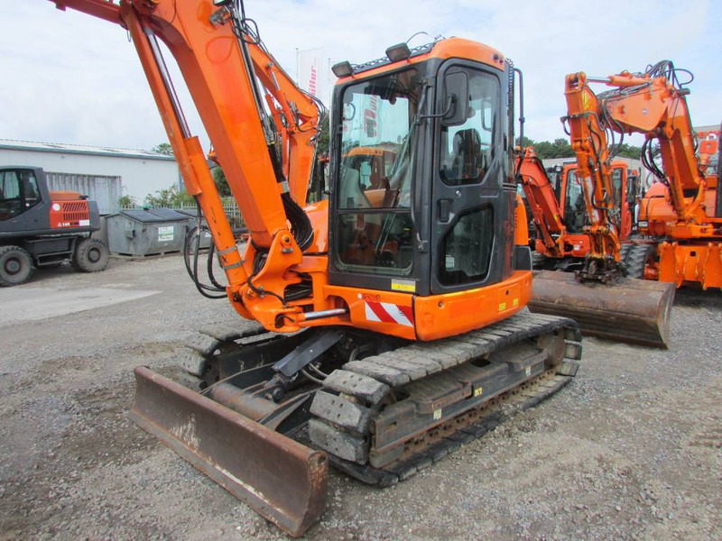 Komatsu PC 80 MR-3 Kettenbagger 31.000 EUR - Mini pelle: photos 2 Komatsu PC 80 MR-3 Kettenbagger 31.000 EUR - Mini pelle: photos 2