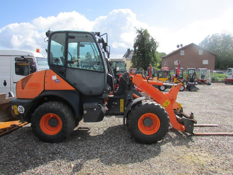 Komatsu WA 80-6 Radlader 26.000 EUR - Chargeuse sur pneus: photos 1 Komatsu WA 80-6 Radlader 26.000 EUR - Chargeuse sur pneus: photos 1