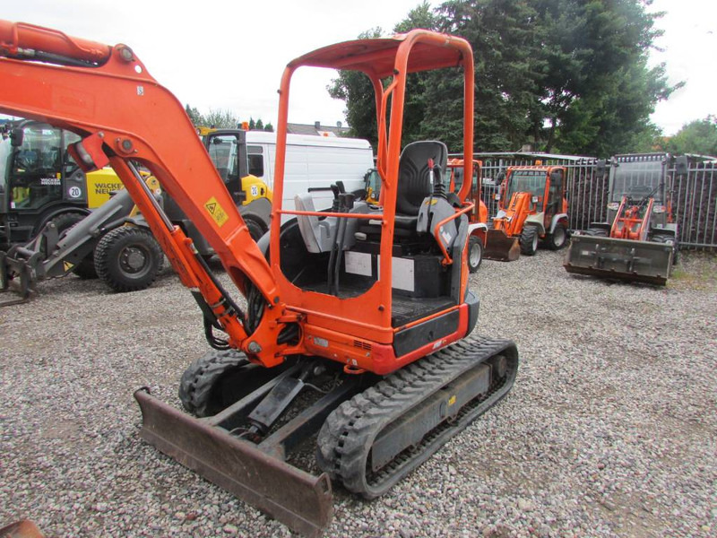 Kubota U 27-4 Canopy Minibagger 17.500 EUR - Mini pelle: photos 2 Kubota U 27-4 Canopy Minibagger 17.500 EUR - Mini pelle: photos 2