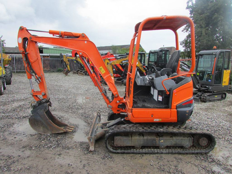 Kubota U 27-4 Canopy Minibagger 17.500 EUR - Mini pelle: photos 1 Kubota U 27-4 Canopy Minibagger 17.500 EUR - Mini pelle: photos 1