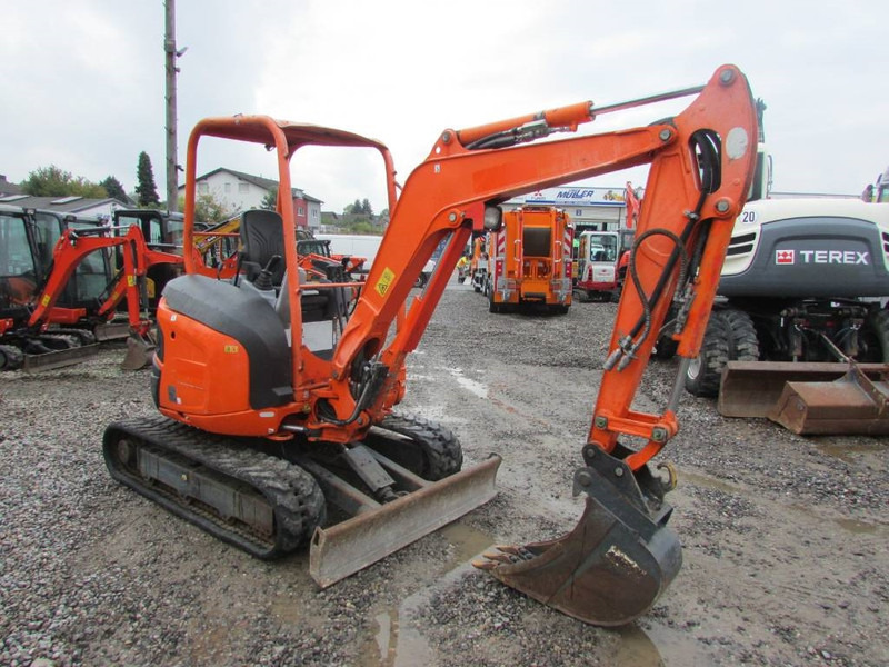 Kubota U 27-4 Canopy Minibagger 18.000 EUR - Mini pelle: photos 3 Kubota U 27-4 Canopy Minibagger 18.000 EUR - Mini pelle: photos 3