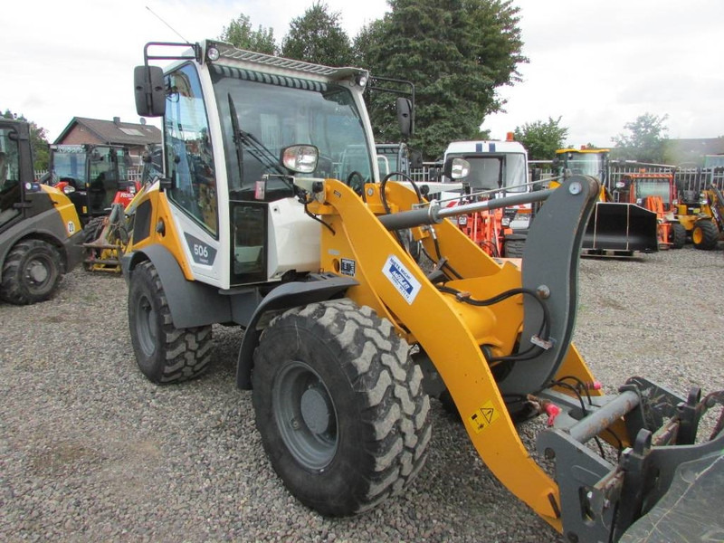 Liebherr L 506 Compact Radlader 41.500 EUR - Chargeuse sur pneus: photos 4 Liebherr L 506 Compact Radlader 41.500 EUR - Chargeuse sur pneus: photos 4