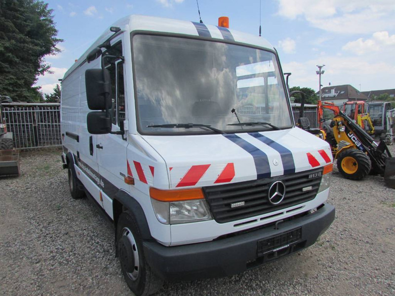 Mercedes-Benz 813 D Vario Kastenwagen - Camion fourgon: photos 2 Mercedes-Benz 813 D Vario Kastenwagen - Camion fourgon: photos 2