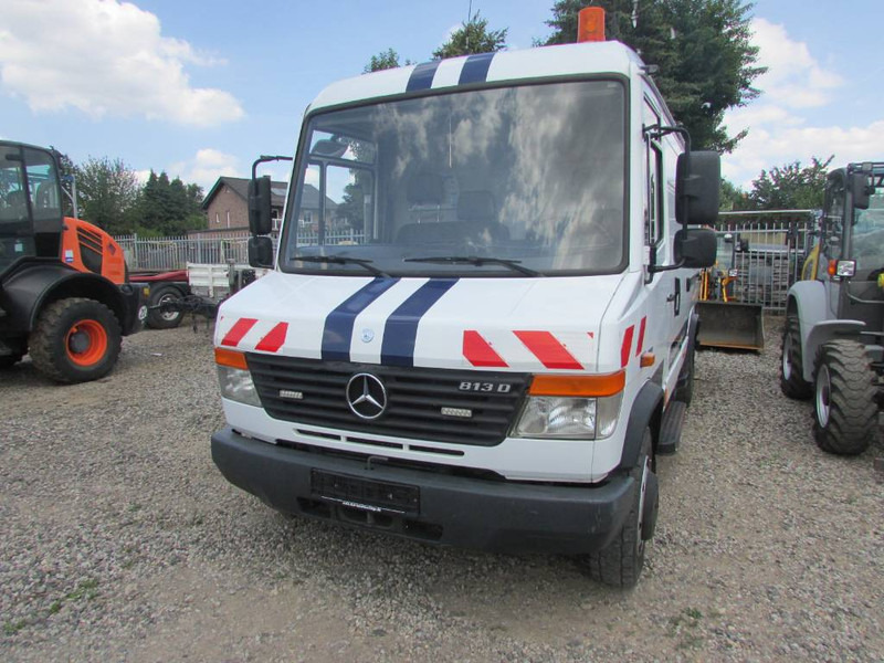 Mercedes-Benz 813 D Vario Kastenwagen - Camion fourgon: photos 1 Mercedes-Benz 813 D Vario Kastenwagen - Camion fourgon: photos 1