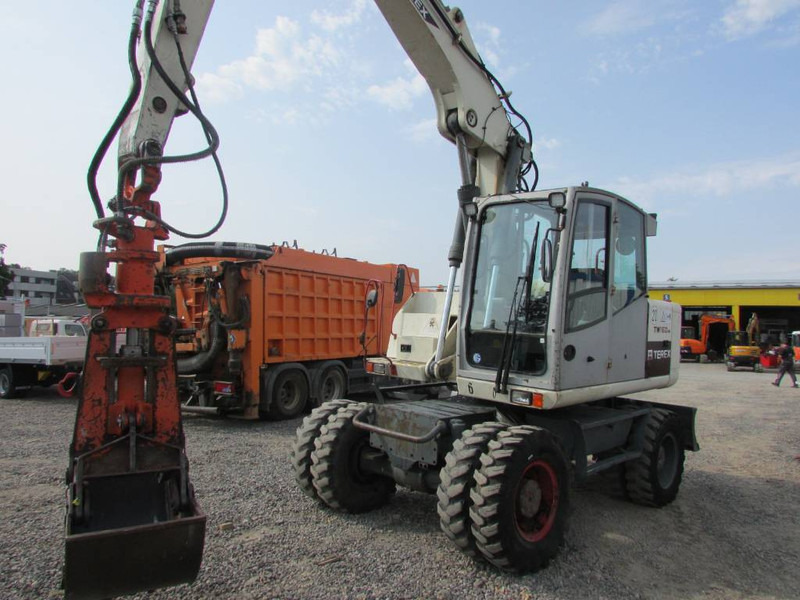 Terex TW 160 SR Mobilbagger Umschlagbagger - Pelle sur pneus: photos 4 Terex TW 160 SR Mobilbagger Umschlagbagger - Pelle sur pneus: photos 4