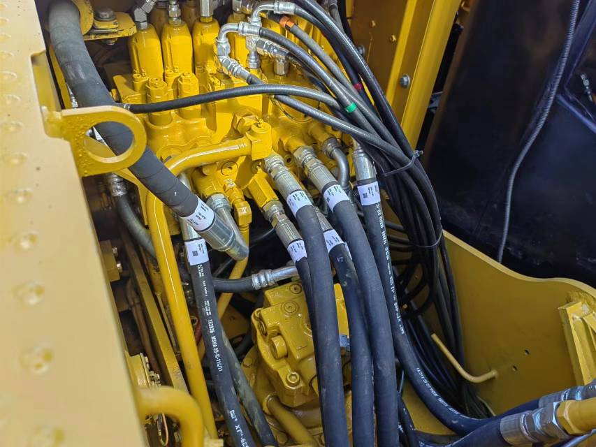 CATERPILLAR 312D2GC - Pelle sur chenille: photos 2 CATERPILLAR 312D2GC - Pelle sur chenille: photos 2