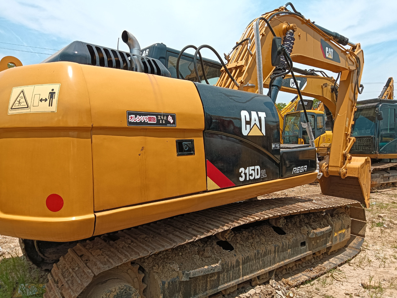 CATERPILLAR 315D2L - Pelle sur chenille: photos 5 CATERPILLAR 315D2L - Pelle sur chenille: photos 5