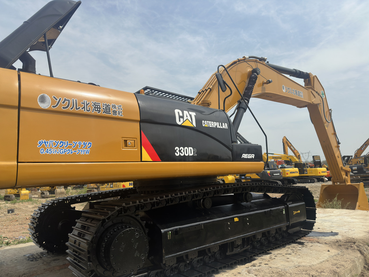 CATERPILLAR 330D2 - Pelle sur chenille: photos 2 CATERPILLAR 330D2 - Pelle sur chenille: photos 2