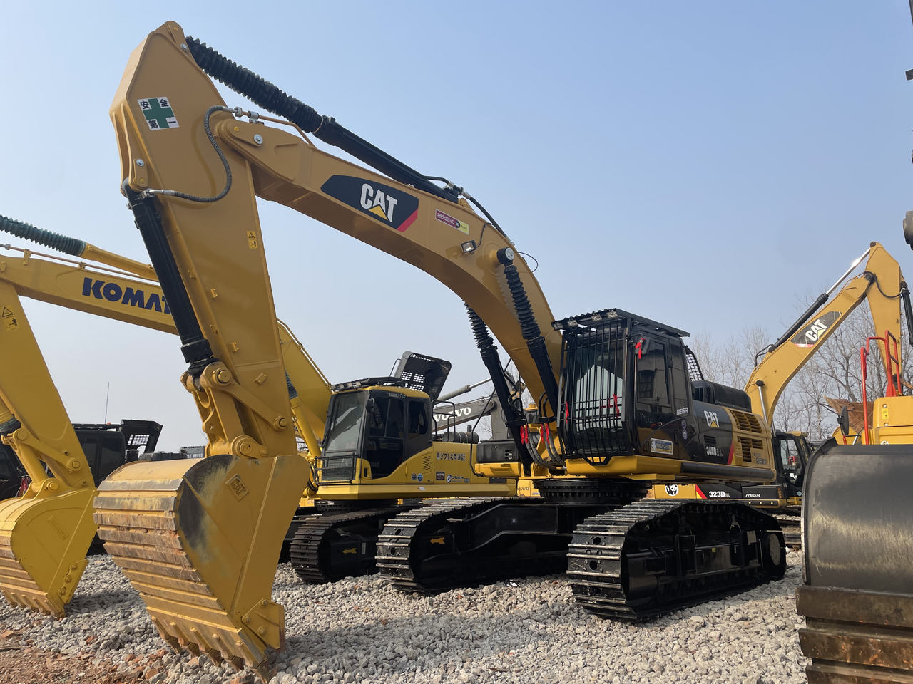CATERPILLAR 340DL - Pelle sur chenille: photos 2 CATERPILLAR 340DL - Pelle sur chenille: photos 2