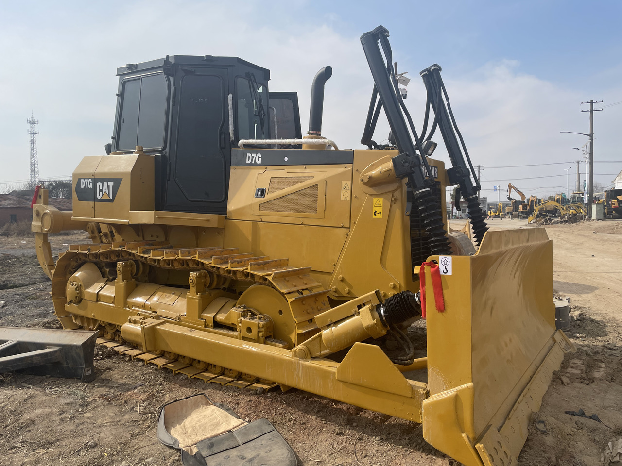 CATERPILLAR D7G - Bulldozer: photos 1 CATERPILLAR D7G - Bulldozer: photos 1