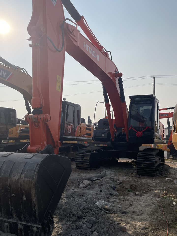 HITACHI ZX210 - Pelle sur chenille: photos 4 HITACHI ZX210 - Pelle sur chenille: photos 4