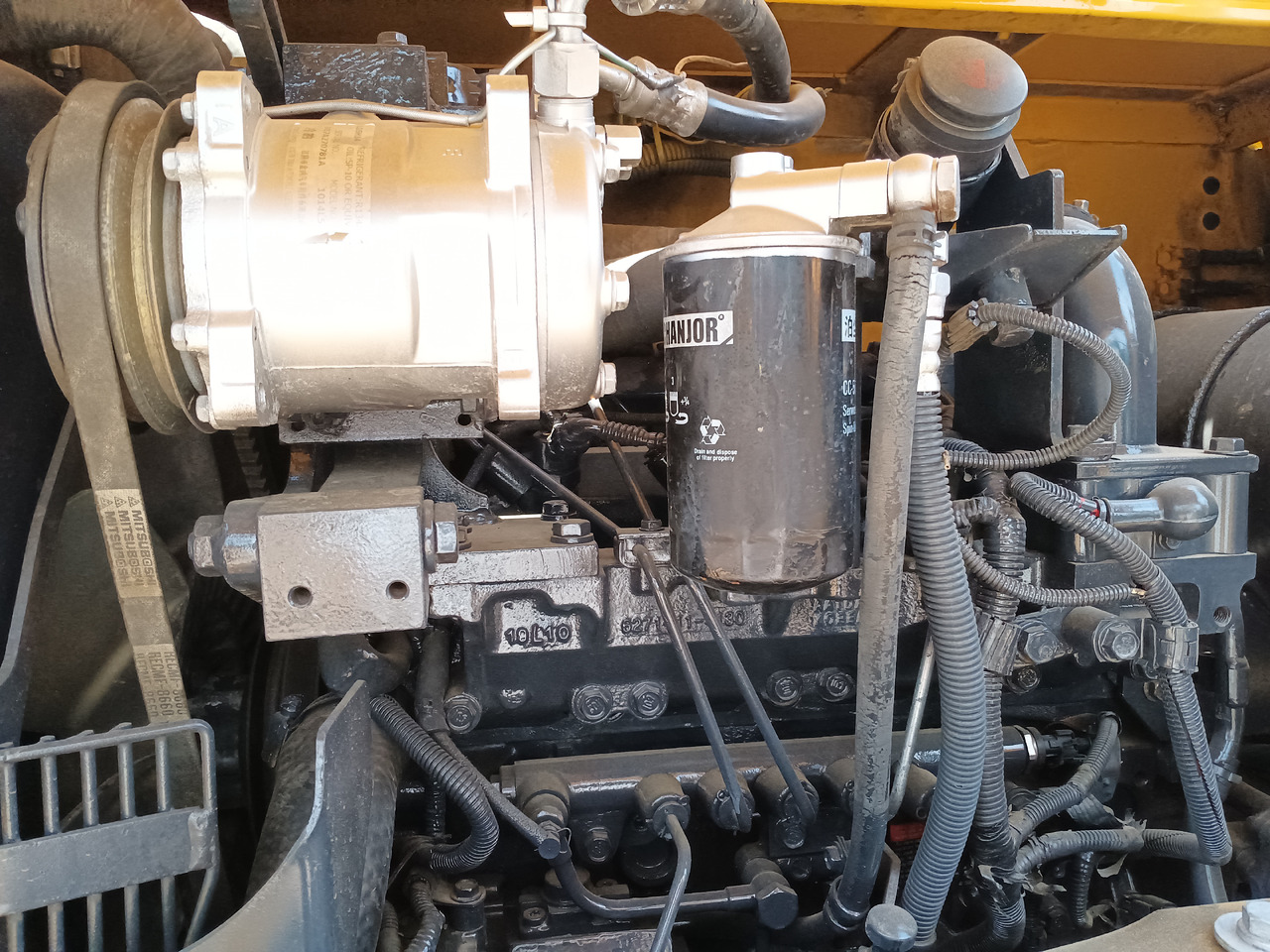 Komatsu PC70 - Pelle sur chenille: photos 3 Komatsu PC70 - Pelle sur chenille: photos 3