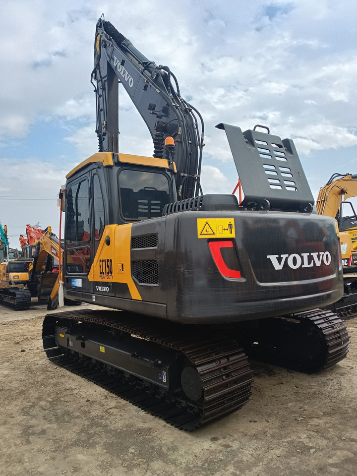VOLVO EC150 - Pelle sur chenille: photos 4 VOLVO EC150 - Pelle sur chenille: photos 4