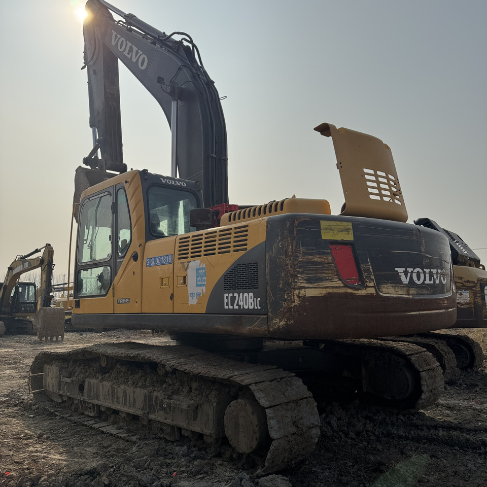 VOLVO EC240BLC - Pelle sur chenille: photos 2 VOLVO EC240BLC - Pelle sur chenille: photos 2