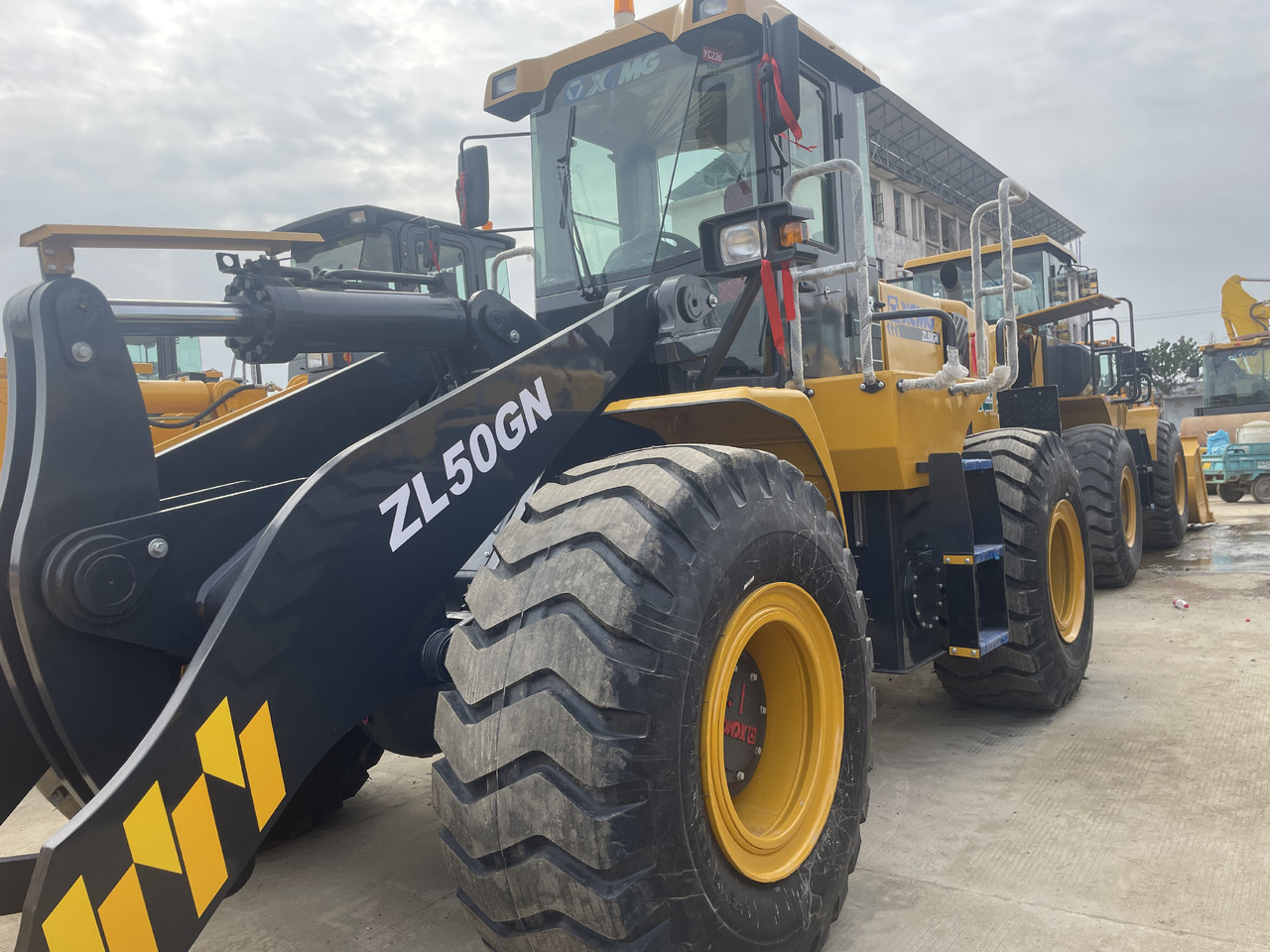 XCMG ZL50GN - Chargeuse sur pneus: photos 2 XCMG ZL50GN - Chargeuse sur pneus: photos 2