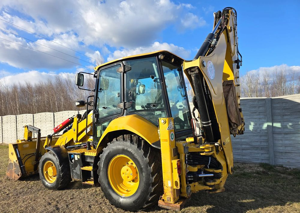 Caterpillar - Tractopelle: photos 5 Caterpillar - Tractopelle: photos 5
