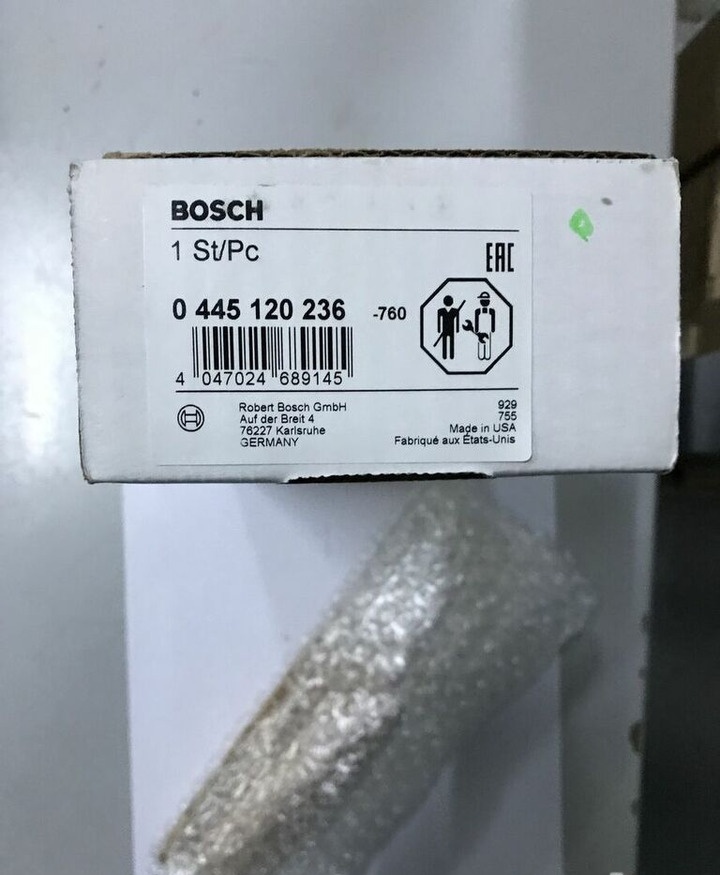 Bosch 2018 84346812 Cummins KOMATSU-KZZ-CUMMINS - Injecteur pour Tractopelle: photos 1 Bosch 2018 84346812 Cummins KOMATSU-KZZ-CUMMINS - Injecteur pour Tractopelle: photos 1