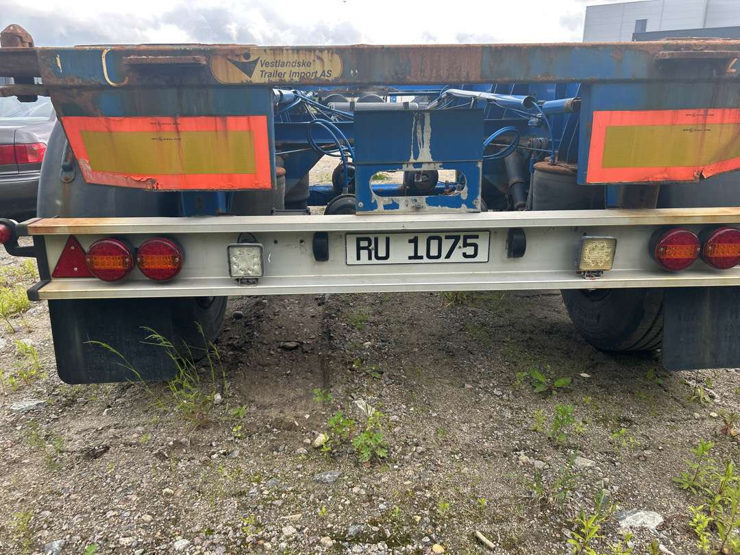 2004 Container-henger TURBO`HOET CONTAINERSEMITRAILER EU-godkjent - Semi-remorque porte-conteneur/ Caisse mobile: photos 5 2004 Container-henger TURBO`HOET CONTAINERSEMITRAILER EU-godkjent - Semi-remorque porte-conteneur/ Caisse mobile: photos 5