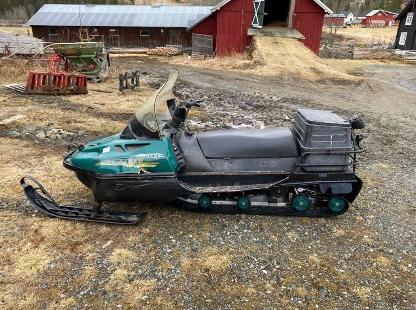 Lynx GLX 6900 snøscooter m/ henger (rep.-objekt) - Autre matériel: photos 1 Lynx GLX 6900 snøscooter m/ henger (rep.-objekt) - Autre matériel: photos 1