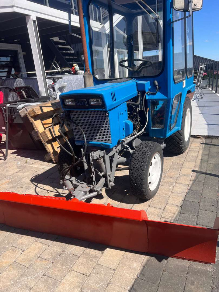 Iseki TX1500 - Tracteur agricole: photos 1 Iseki TX1500 - Tracteur agricole: photos 1