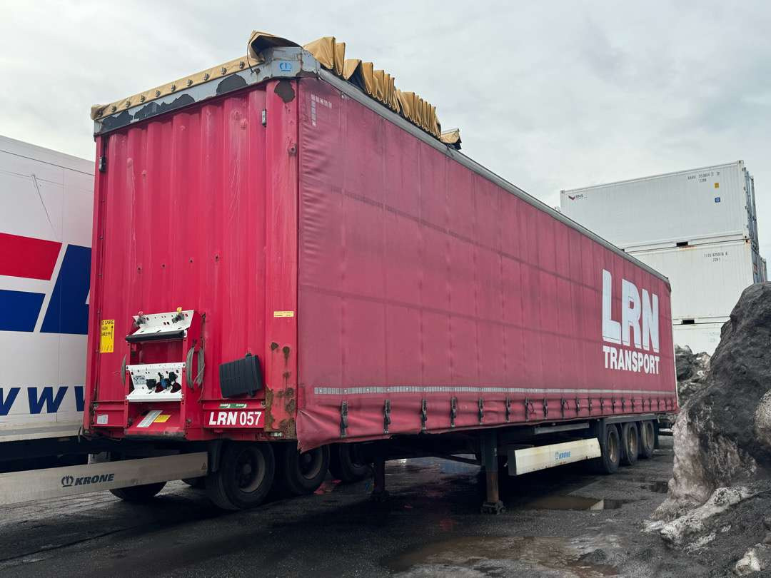 2015 KRONE Profi Liner / MEGA / Curtain / Lifting roof - Remorque: photos 1 2015 KRONE Profi Liner / MEGA / Curtain / Lifting roof - Remorque: photos 1