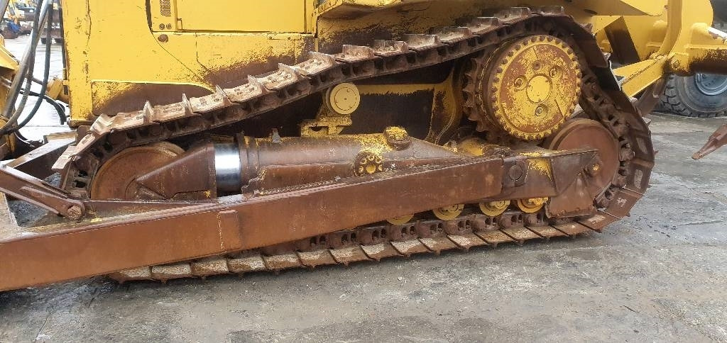 CAT D 6 T XL - Bulldozer: photos 3 CAT D 6 T XL - Bulldozer: photos 3