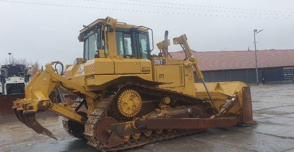CAT D 6 T XL - Bulldozer: photos 5 CAT D 6 T XL - Bulldozer: photos 5
