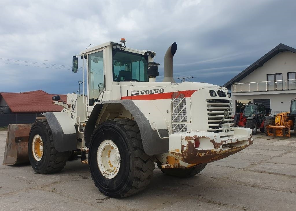 Volvo L 110 F - Chargeuse sur pneus: photos 2 Volvo L 110 F - Chargeuse sur pneus: photos 2