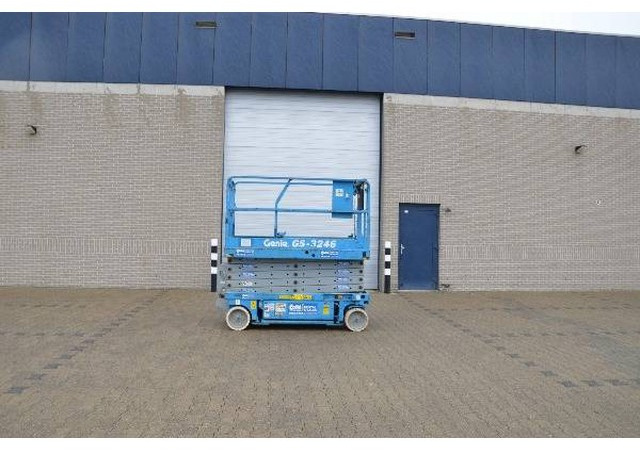 Genie GS 3246 | 2006 - Nacelle ciseaux: photos 4 Genie GS 3246 | 2006 - Nacelle ciseaux: photos 4