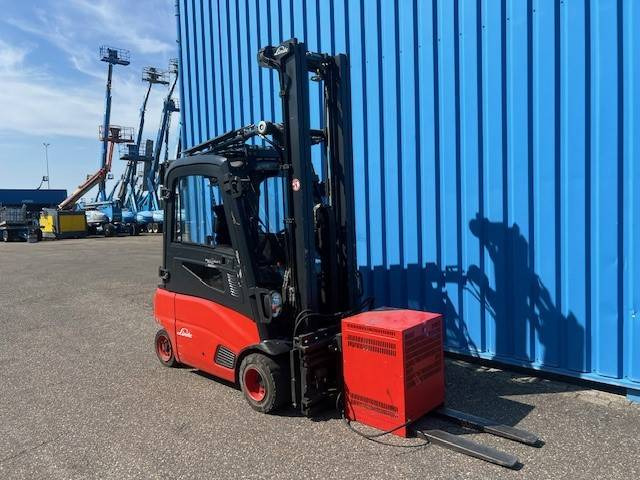 Linde E 20 PL | 2012 - Chariot élévateur électrique: photos 4 Linde E 20 PL | 2012 - Chariot élévateur électrique: photos 4