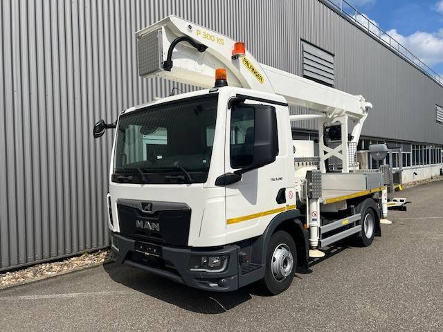 Palfinger P 300 KS - Camion avec nacelle: photos 2 Palfinger P 300 KS - Camion avec nacelle: photos 2