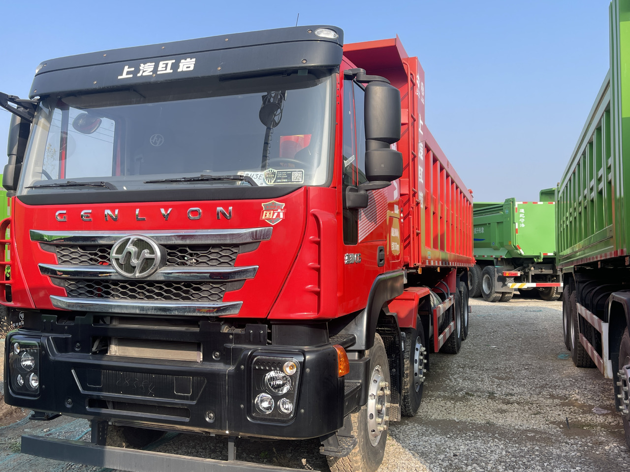 HONGYAN C6 - Camion benne: photos 3 HONGYAN C6 - Camion benne: photos 3