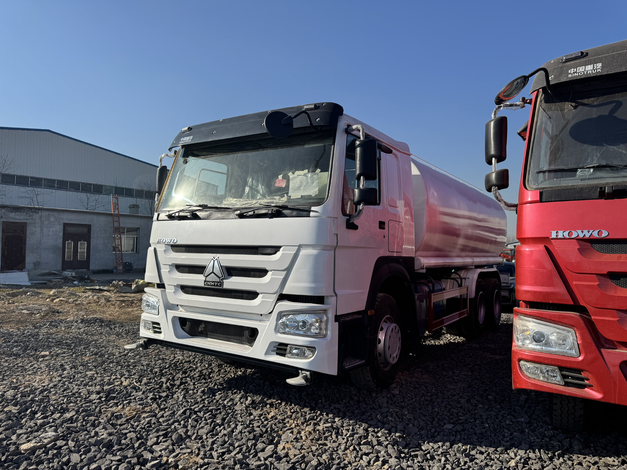 HOWO  - Camion citerne: photos 4 HOWO  - Camion citerne: photos 4