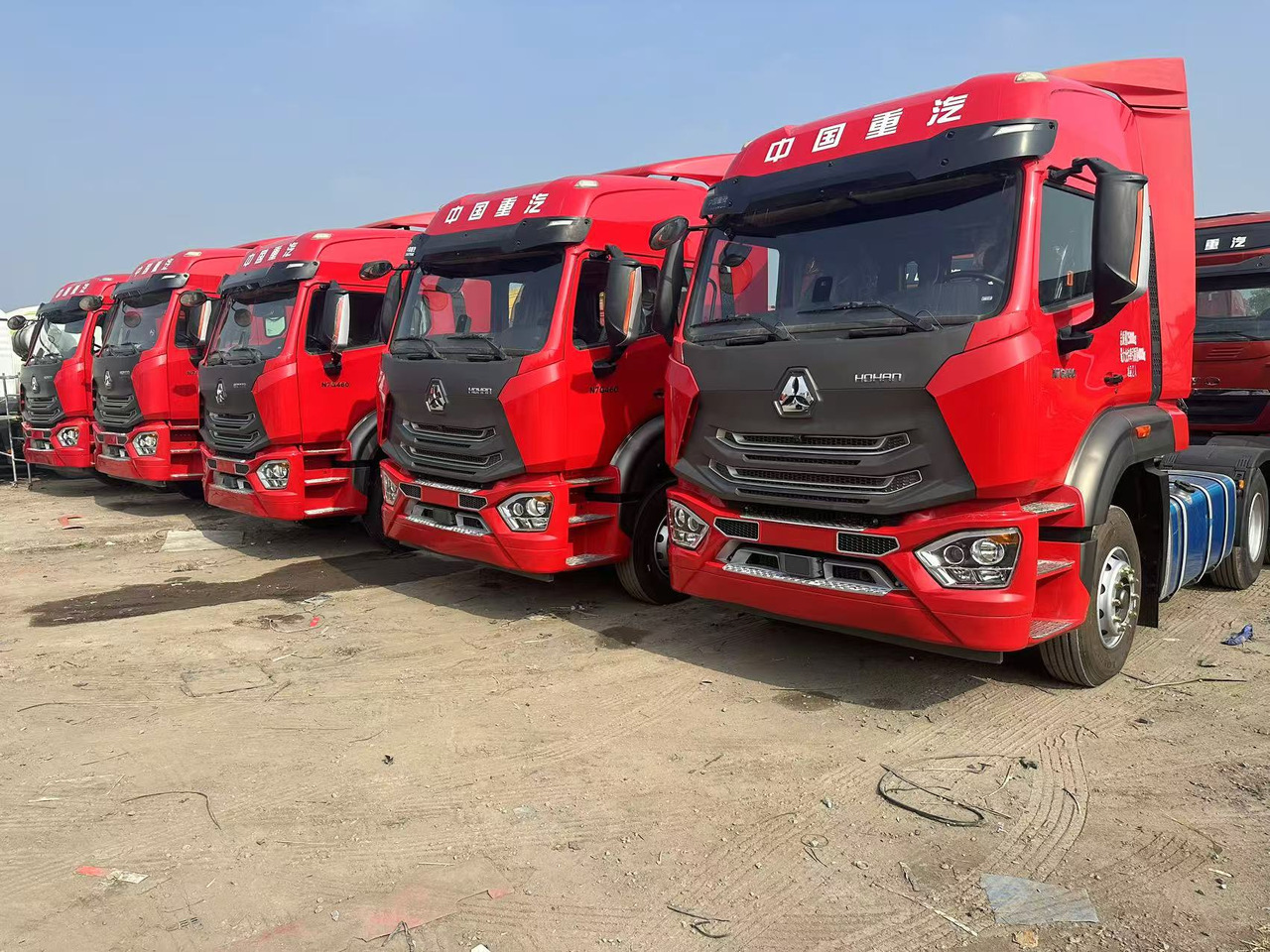 重汽豪瀚 - Tracteur routier: photos 1 重汽豪瀚 - Tracteur routier: photos 1
