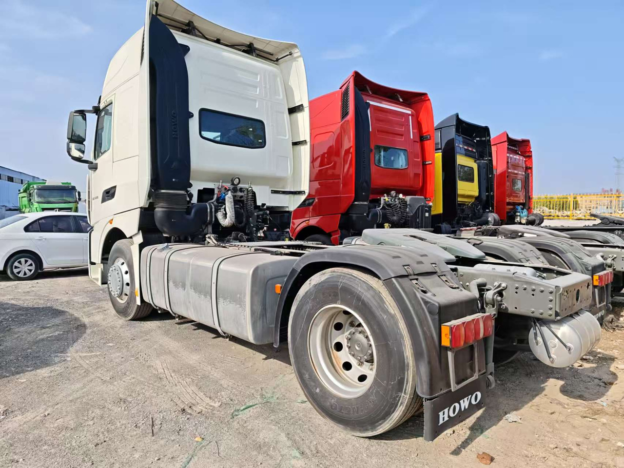 HOWO - Tracteur routier: photos 5 HOWO - Tracteur routier: photos 5