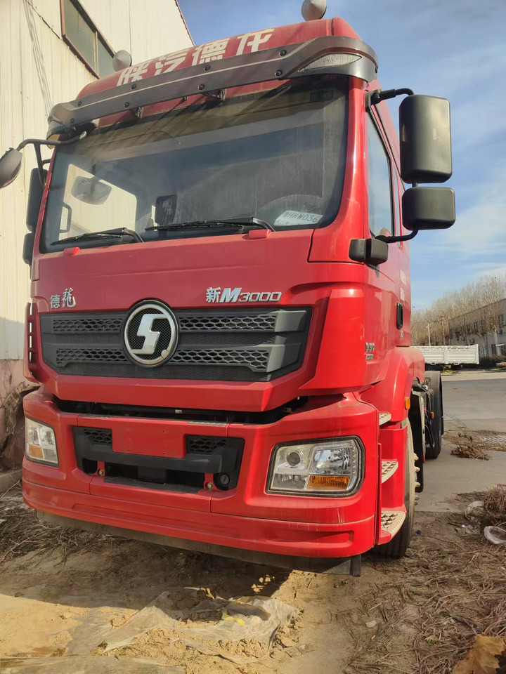 SHACMAN M3000 - Tracteur routier: photos 2 SHACMAN M3000 - Tracteur routier: photos 2