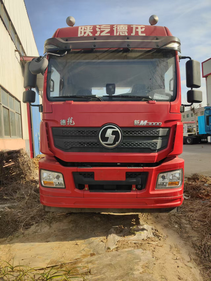 SHACMAN M3000 - Tracteur routier: photos 1 SHACMAN M3000 - Tracteur routier: photos 1