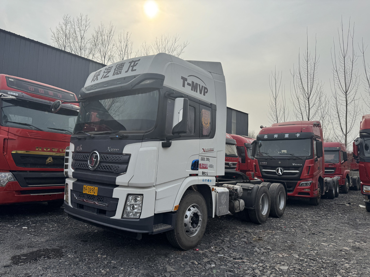 SHACMAN X3000 - Tracteur routier: photos 1 SHACMAN X3000 - Tracteur routier: photos 1