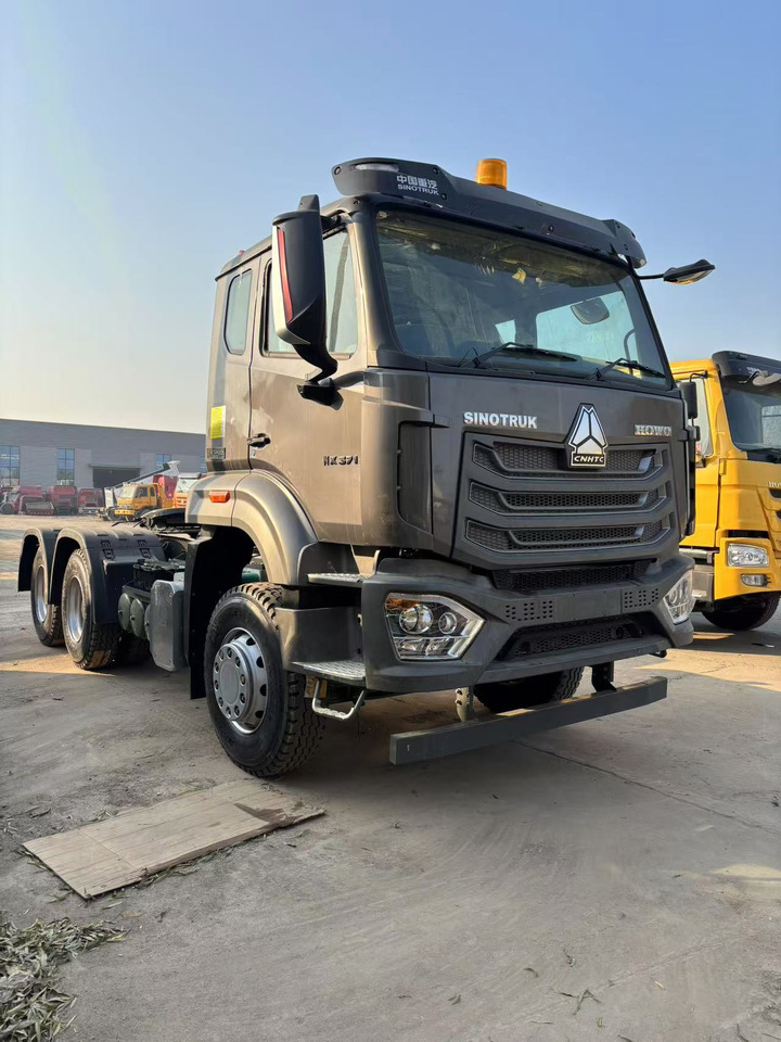 SINOTRUCK HOWO - Tracteur routier: photos 1 SINOTRUCK HOWO - Tracteur routier: photos 1
