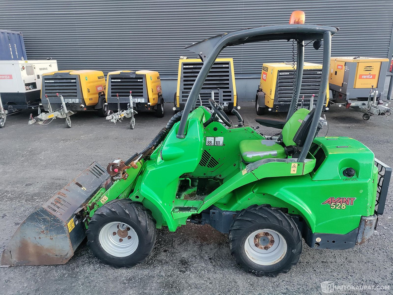 Avant 528 Diesel sorakauhalla, 2016, Oulu - Valet de ferme: photos 4 Avant 528 Diesel sorakauhalla, 2016, Oulu - Valet de ferme: photos 4