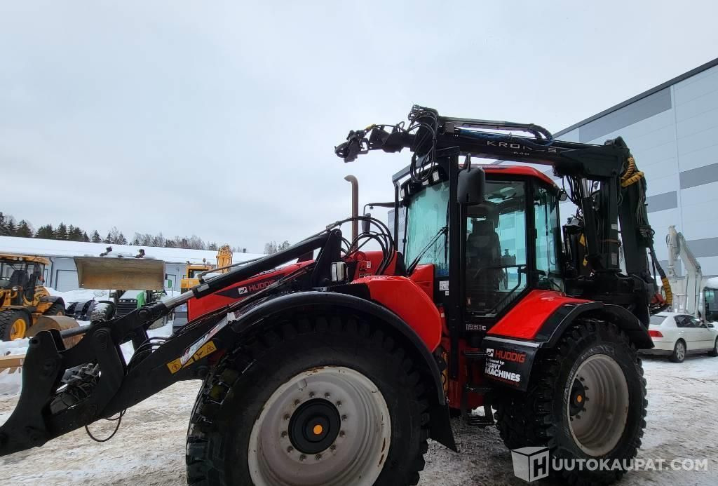 Huddig 1260 C Kronos, 2014, 9 000 h Traktorikuormaaja, Kerava - Engins de chantier: photos 4 Huddig 1260 C Kronos, 2014, 9 000 h Traktorikuormaaja, Kerava - Engins de chantier: photos 4