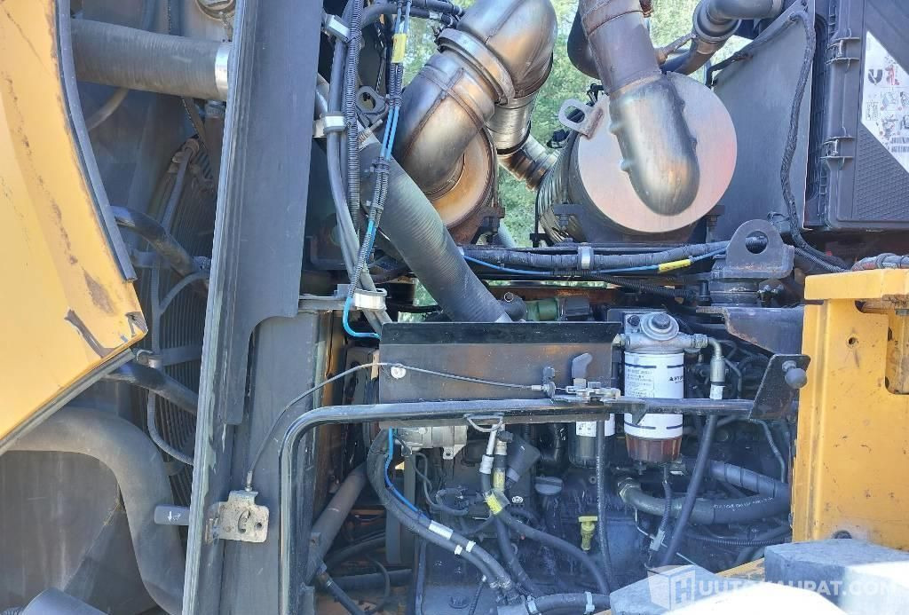 Engins de chantier Hyundai HL 960, 2016, 10 210 h Pyöräkuormaaja Nähtävillä Okra messuilla, Oripää: photos 11